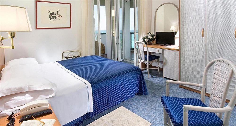 Hotel Majestic ガビッチェ・マーレ エクステリア 写真